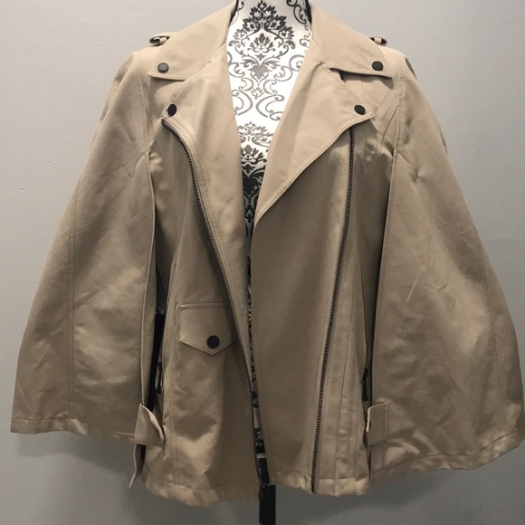 Cape Jacket - Picture 2 of 7